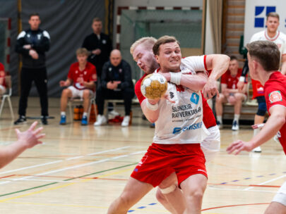 Egill Bjarni Friðjónsson)